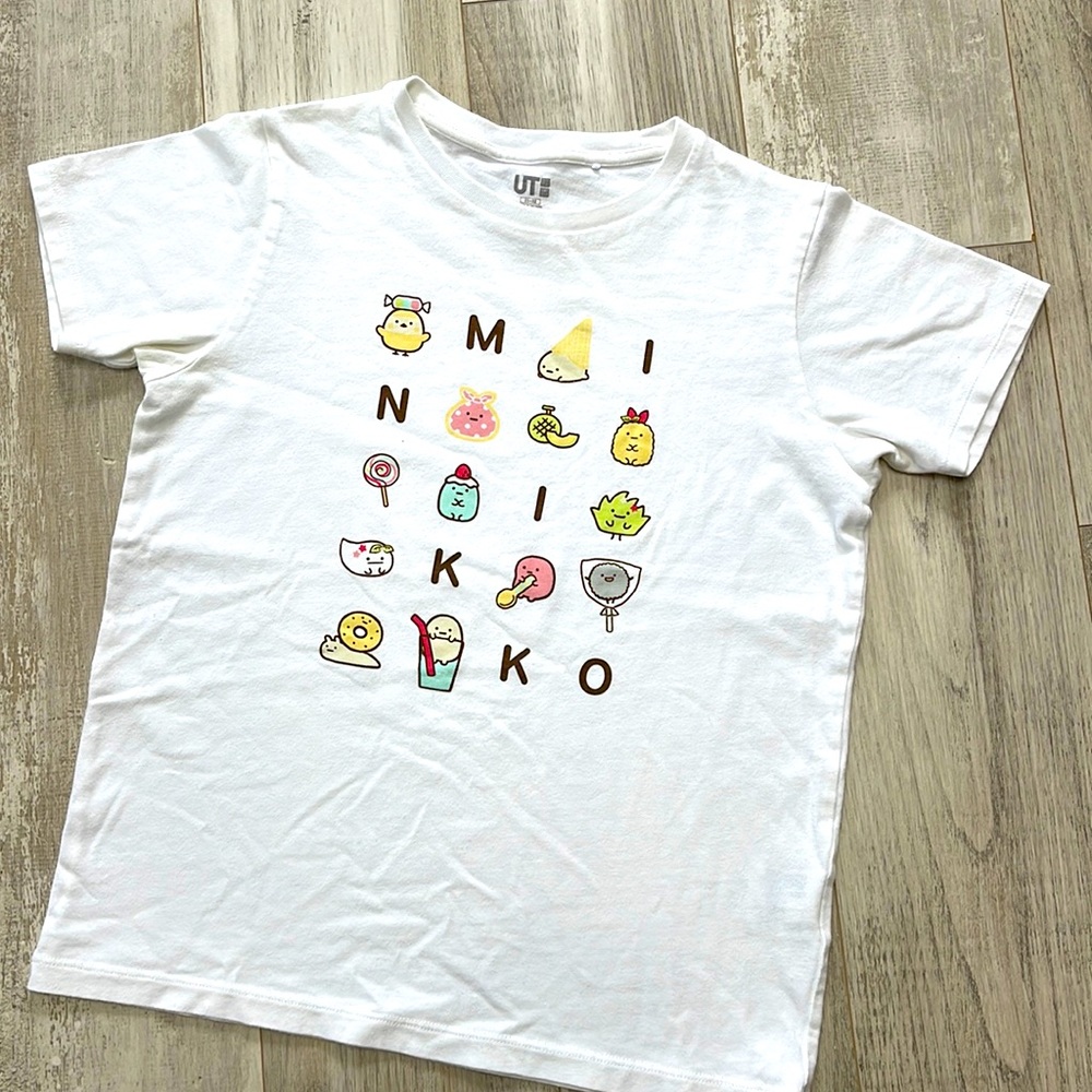 Uniqlo girls t-shirt Sumikko Gurashi size: 11-12